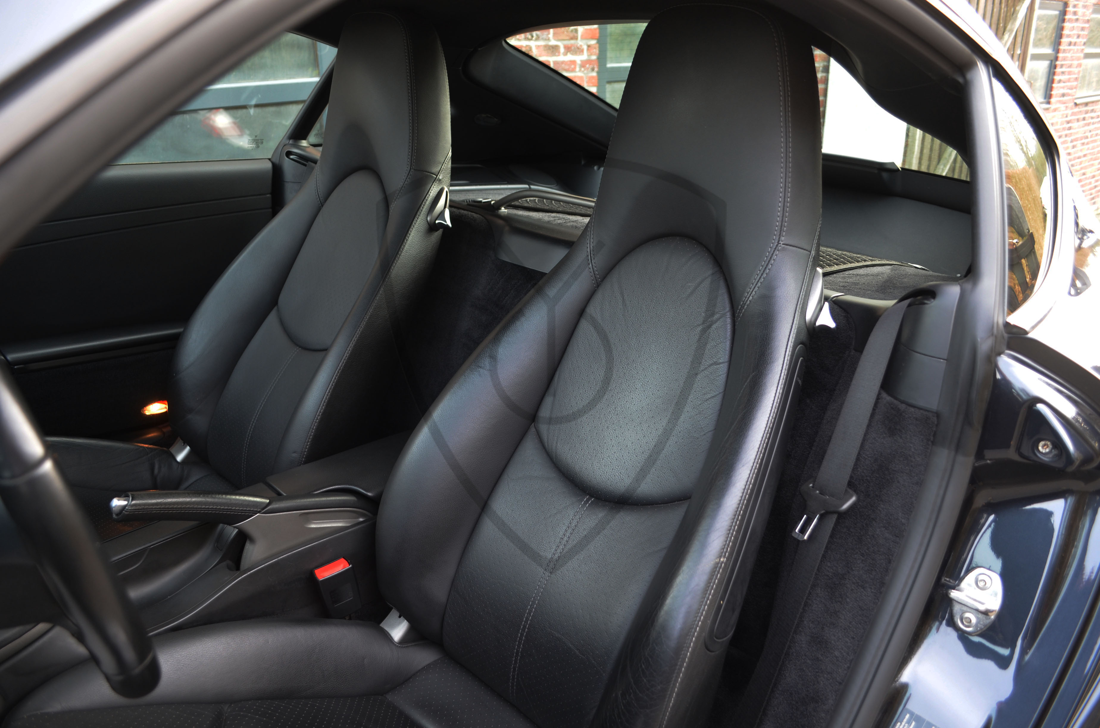 PORSCHE CAYMAN — image 6